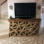 Sea-Side Old Stone Villa With A Private Garden